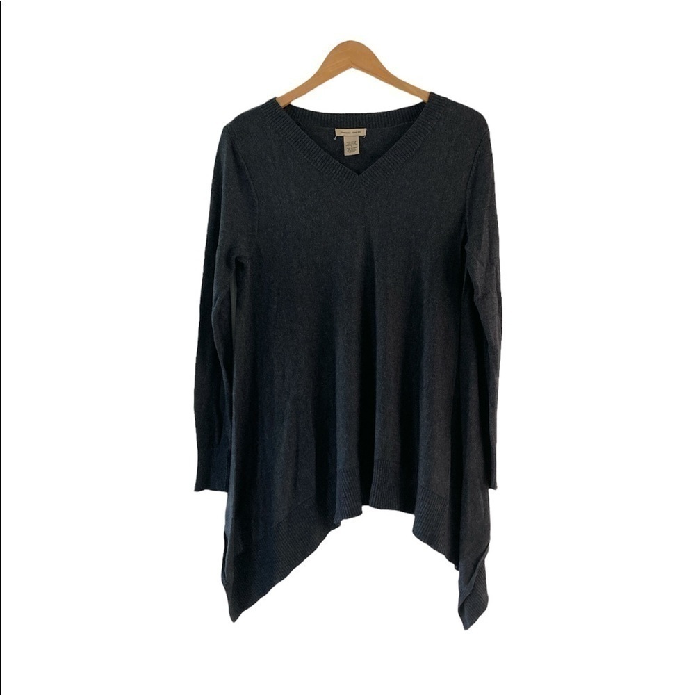 Vertical Design medium sweater gray v-neck